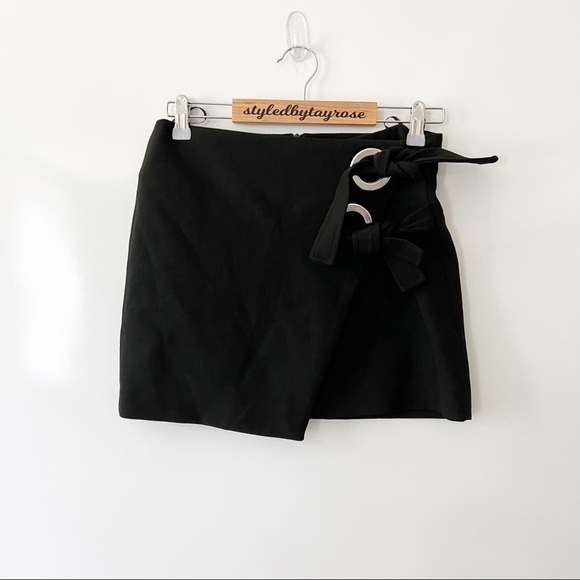 Zara Crossover Mini Skirt With Bows - Picture 9 of 15